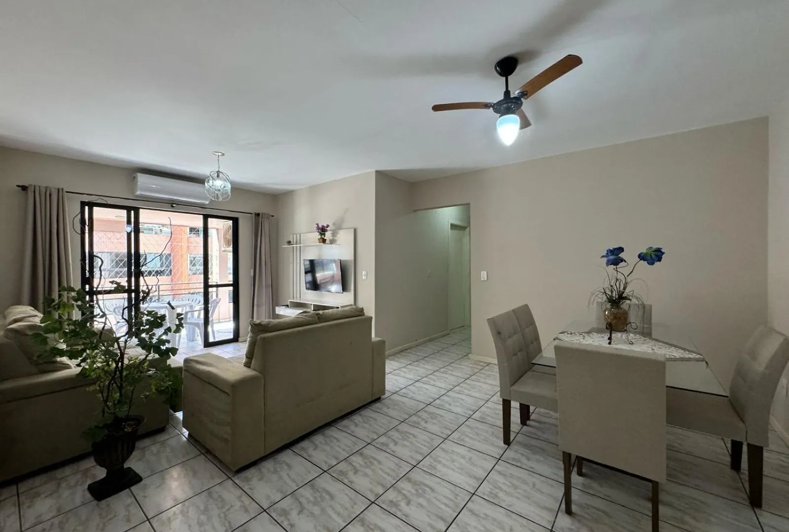 Cod 333 Apartamento Meia Praia Itapema 0*,